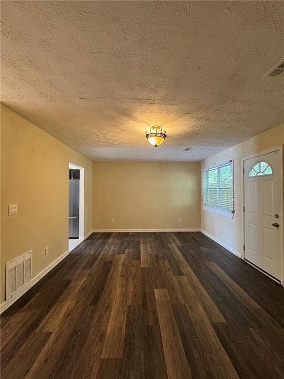 2 bedroom, 3 bathroom, 1,292 sq ft townhouse under contract at 7237 Crestside Drive, Austell, GA 30168 — photo 8