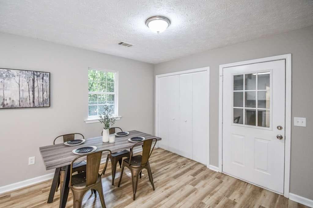 3 bedroom, 2 bathroom, 1,154 sq ft single family residence for sale at 110 E Country Woods Drive, Covington, GA 30016 — photo 7