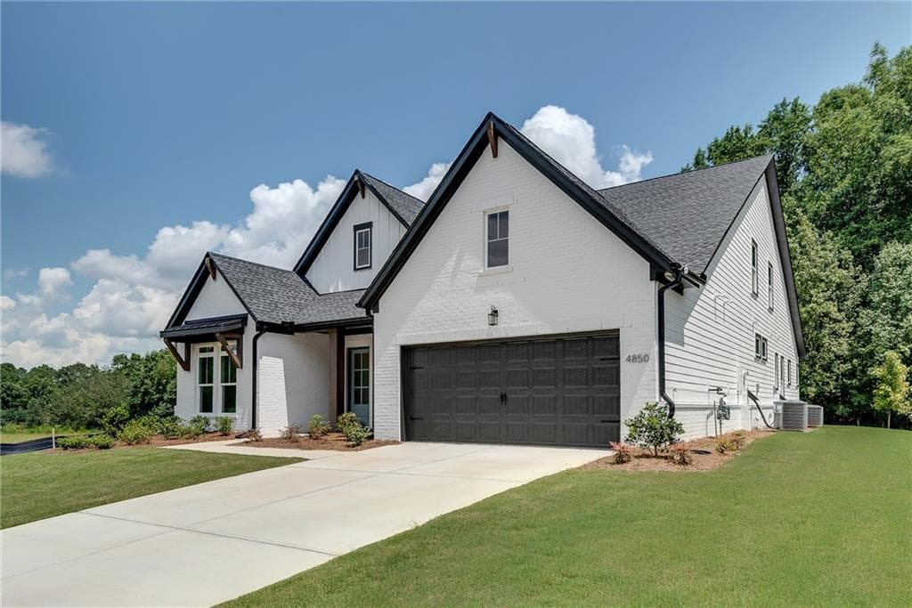 4 bedroom, 4 bathroom, 3,187 sq ft single family residence for sale at 4850 Gadwall Way, Cumming, GA 30028 — photo 3