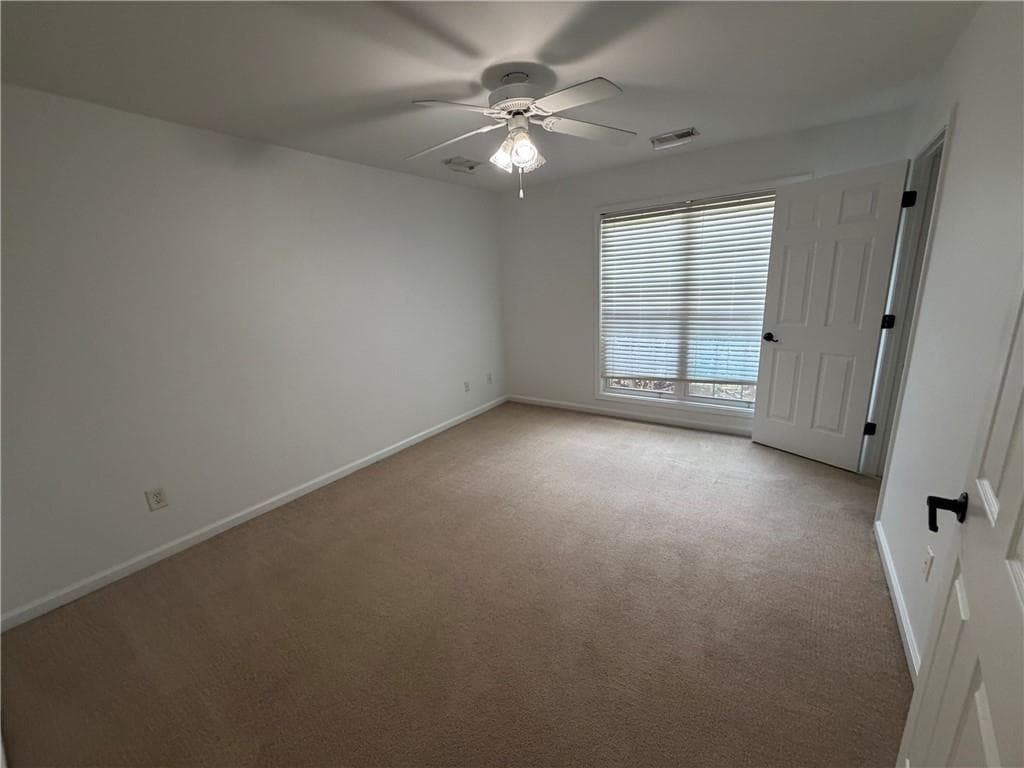4 bedroom, 2 bathroom, 2,057 sq ft single family residence for rent at 1430 Whatley Mill Circle, Lawrenceville, GA 30045 for $2,295 a month — photo 9