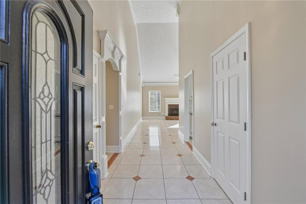 4 bedroom, 2 bathroom, 2,026 sq ft single family residence for sale at 2084 Green Gate Place, Grayson, GA 30017 — photo 3