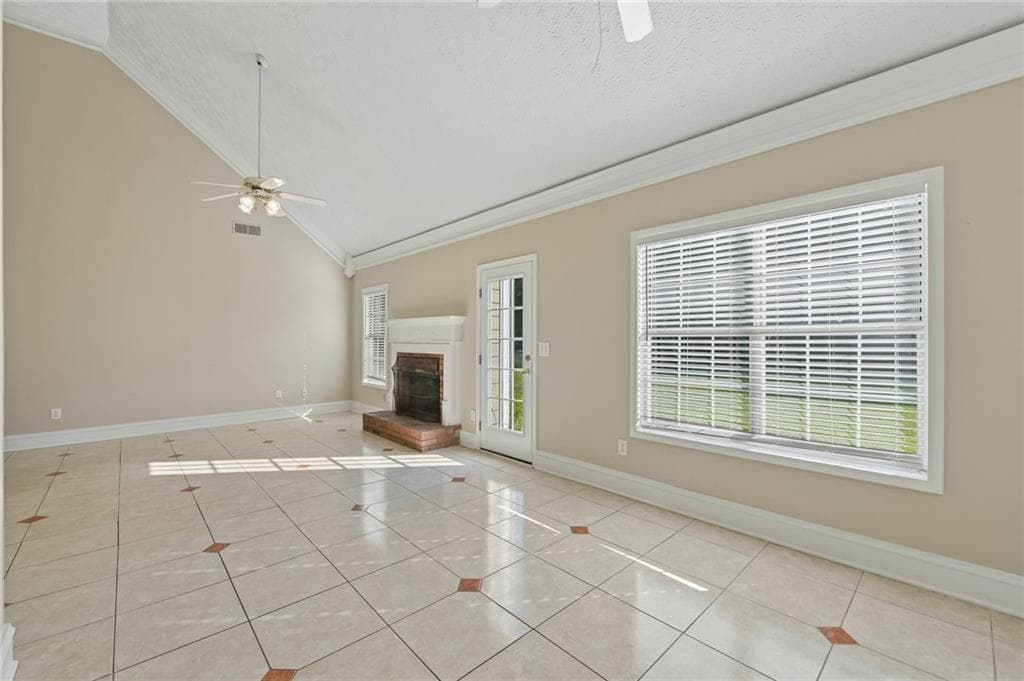 4 bedroom, 2 bathroom, 2,026 sq ft single family residence for sale at 2084 Green Gate Place, Grayson, GA 30017 — photo 9