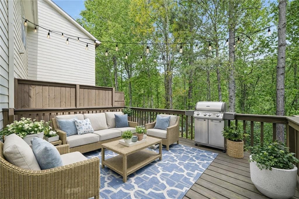 3 bedroom, 4 bathroom, 1,326 sq ft townhouse for sale at 1305 Liberty Parkway, Atlanta, GA 30318 — photo 2