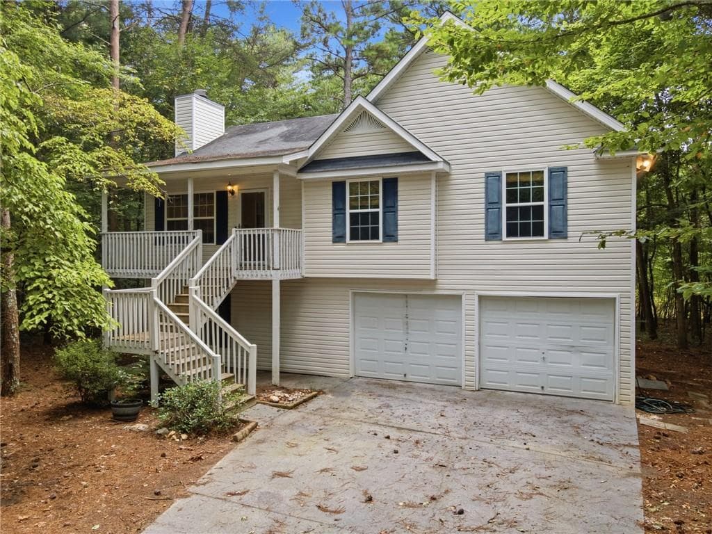 3 bedroom, 2 bathroom, 1,667 sq ft single family residence under contract at 50 Oak Grove Lane, Adairsville, GA 30103