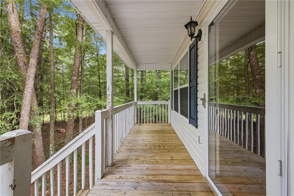 3 bedroom, 2 bathroom, 1,667 sq ft single family residence under contract at 50 Oak Grove Lane, Adairsville, GA 30103 — photo 5