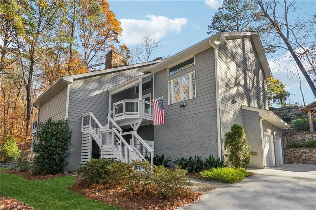 6 bedroom, 4 bathroom, 3,628 sq ft single family residence for rent at 6895 Riverside Drive, Sandy Springs, GA 30328 for $6,500 a month — photo 1 of 47