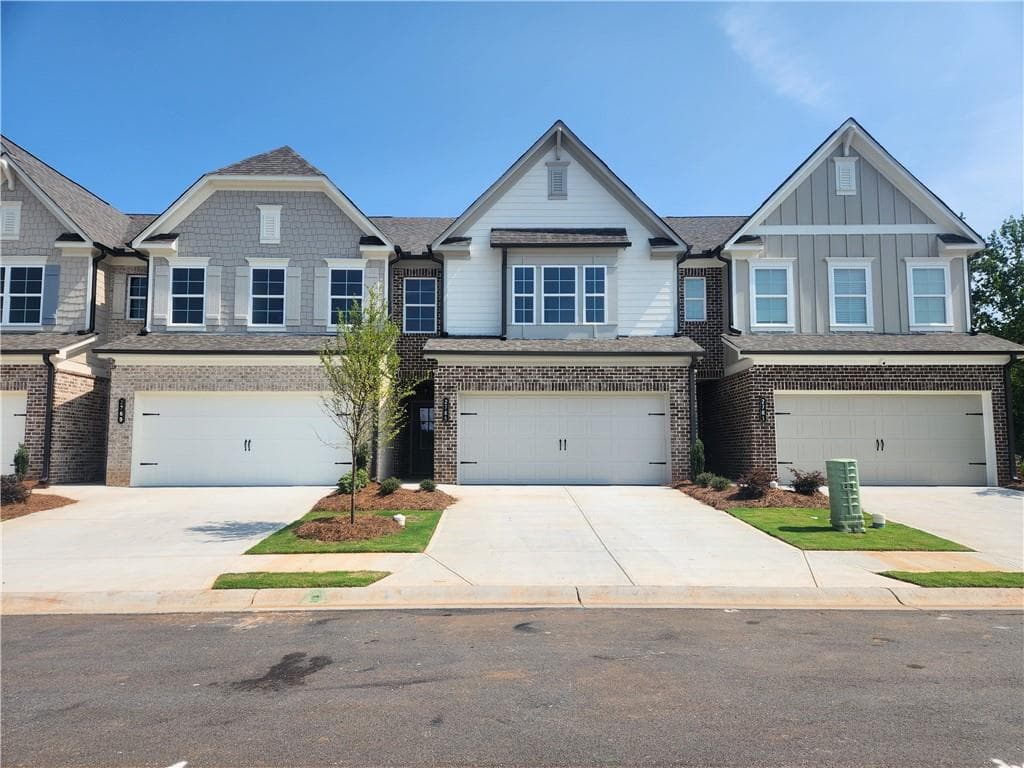 3 bedroom, 3 bathroom, 1,814 sq ft townhouse for rent at 2765 Apperson Way Trail, Suwanee, GA 30024 for $2,650 a month — photo 1 of 23