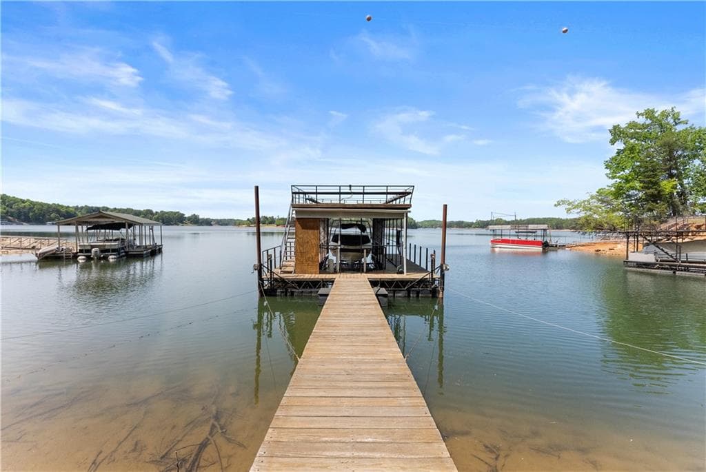 3 bedroom, 3 bathroom, 3,560 sq ft single family residence for sale at 103 Mandalay Road, Gainesville, GA 30501 — photo 2