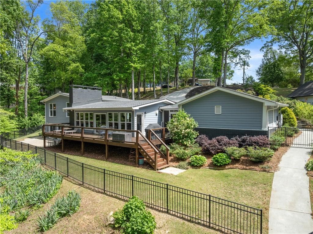 3 bedroom, 3 bathroom, 3,560 sq ft single family residence for sale at 103 Mandalay Road, Gainesville, GA 30501 — photo 8