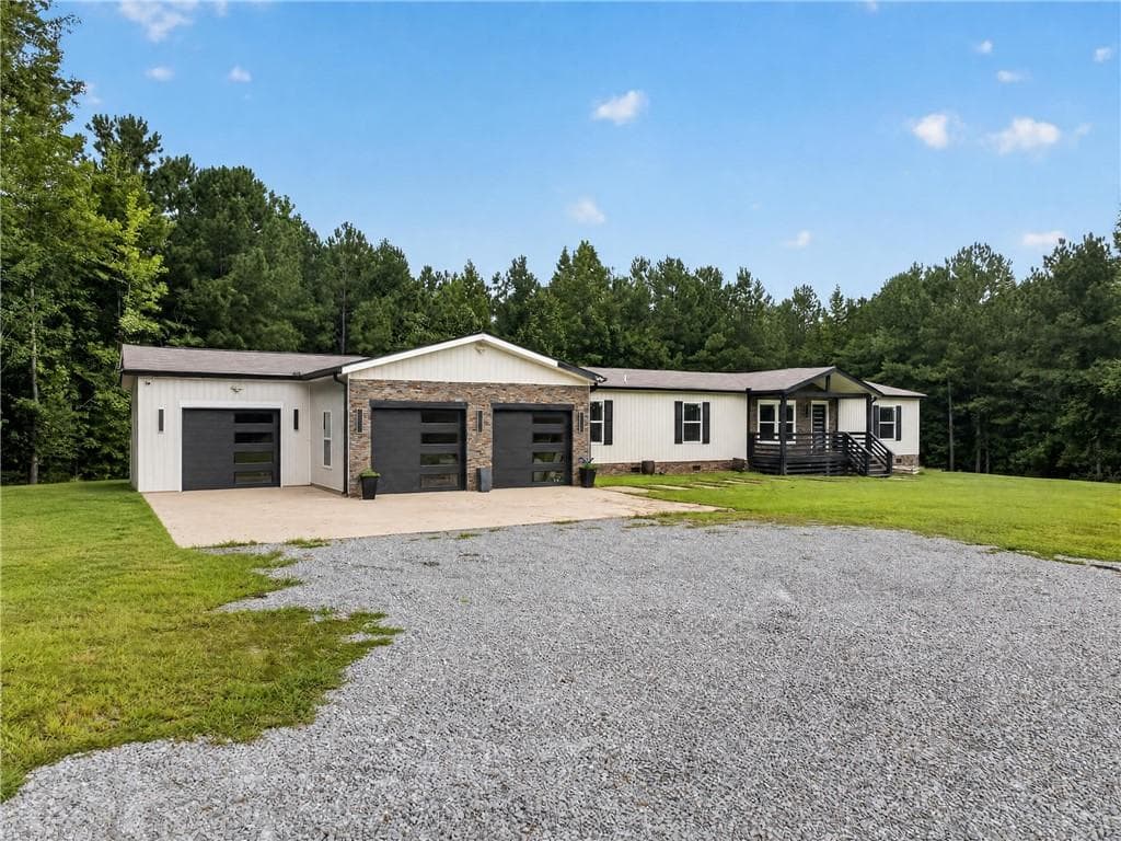 5 bedroom, 2 bathroom, 2,700 sq ft single family residence for sale at 85 Old Bushmill Road, Bremen, GA 30110 — photo 3