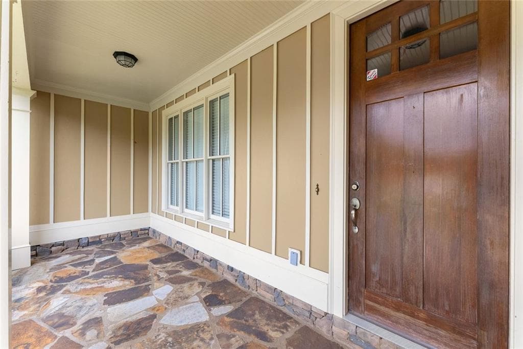 5 bedroom, 4 bathroom, 4,496 sq ft single family residence for sale at 8510 Pintail Court, Lula, GA 30554 — photo 2