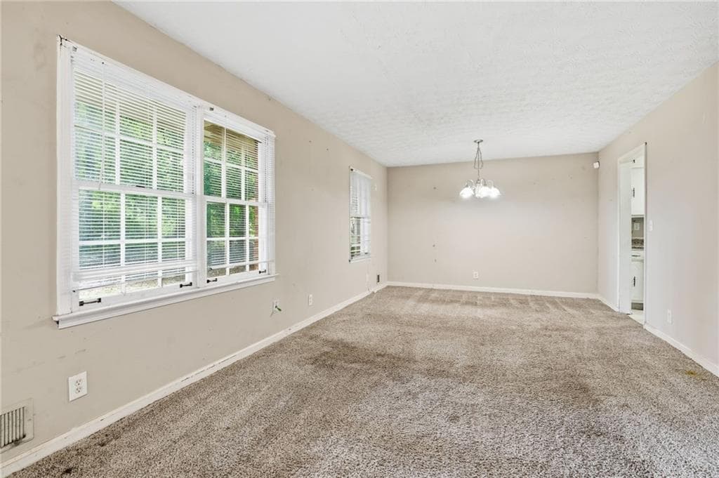 3 bedroom, 2 bathroom, 1,698 sq ft single family residence for sale at 328 Fayette Villa Court, Fayetteville, GA 30214 — photo 10