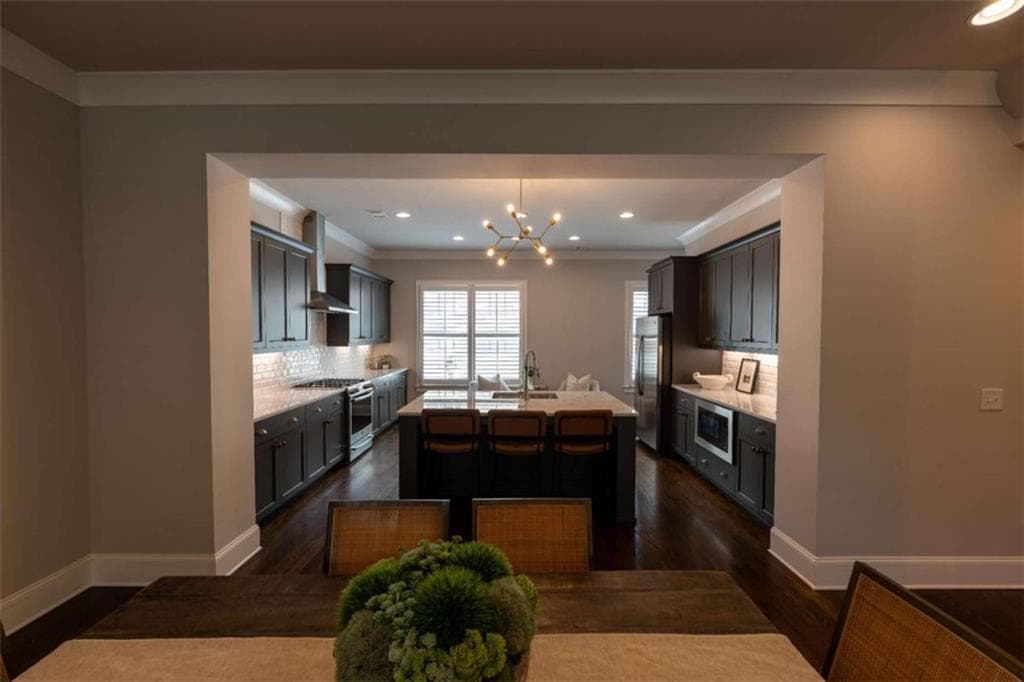 4 bedroom, 4 bathroom, 2,160 sq ft townhouse under contract at 130 Clover Court, Roswell, GA 30075 — photo 3