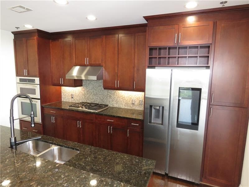 3 bedroom, 3 bathroom, 2,014 sq ft condominium for sale at 270 17th Street 3801, Atlanta, GA 30363 — photo 5