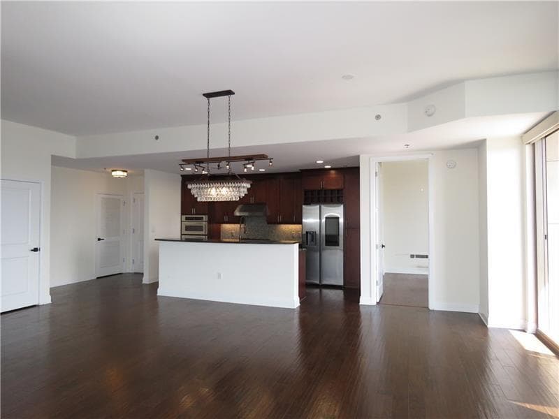 3 bedroom, 3 bathroom, 2,014 sq ft condominium for sale at 270 17th Street 3801, Atlanta, GA 30363 — photo 9