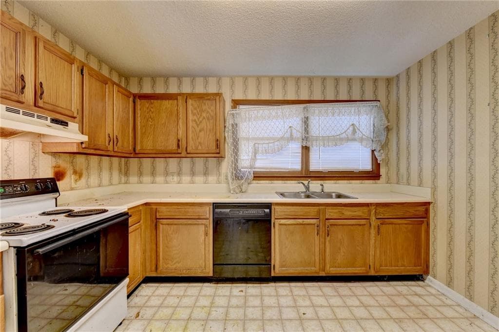 3 bedroom, 2 bathroom, 1,418 sq ft single family residence for sale at 5211 Ponderosa Farm Road, Gainesville, GA 30507 — photo 4