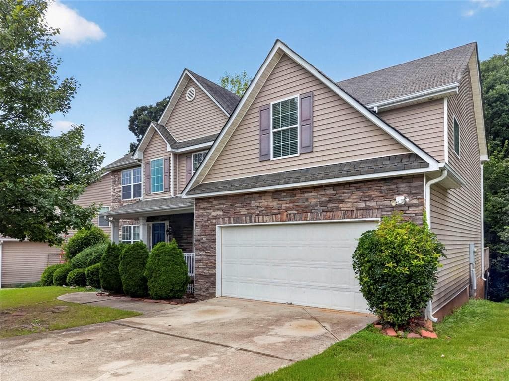 5 bedroom, 3 bathroom, 2,946 sq ft single family residence for sale at 3410 Garden Mist Circle, Auburn, GA 30011