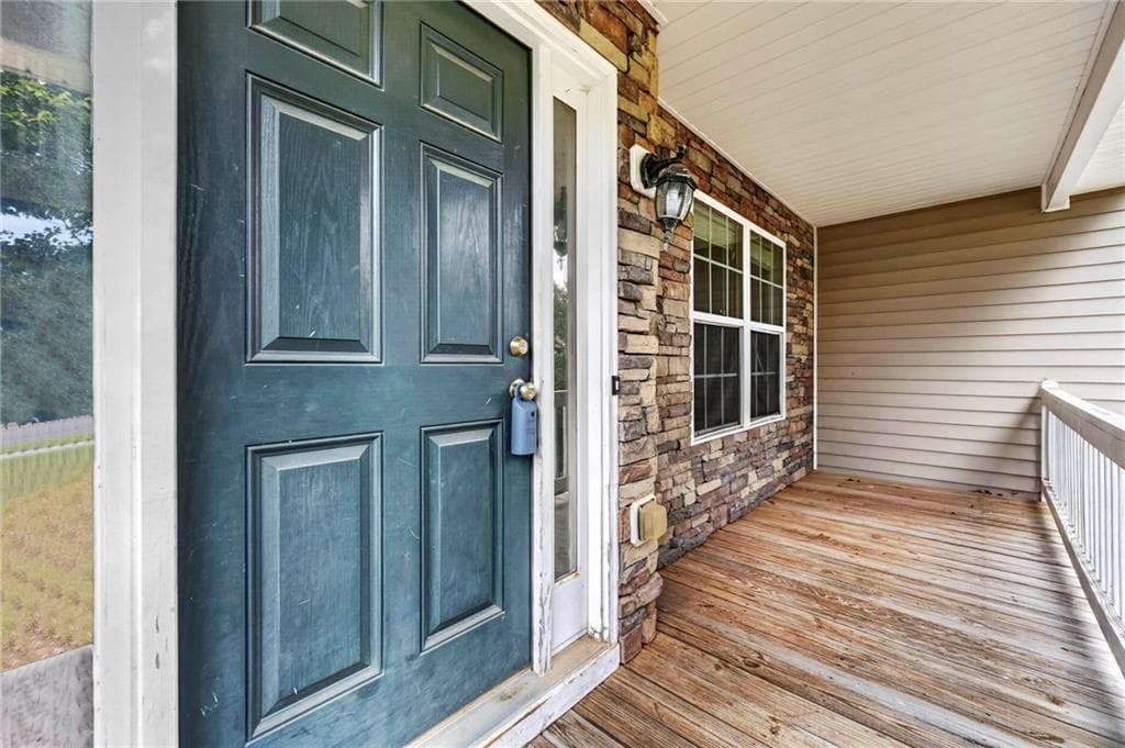 5 bedroom, 3 bathroom, 2,946 sq ft single family residence for sale at 3410 Garden Mist Circle, Auburn, GA 30011 — photo 6