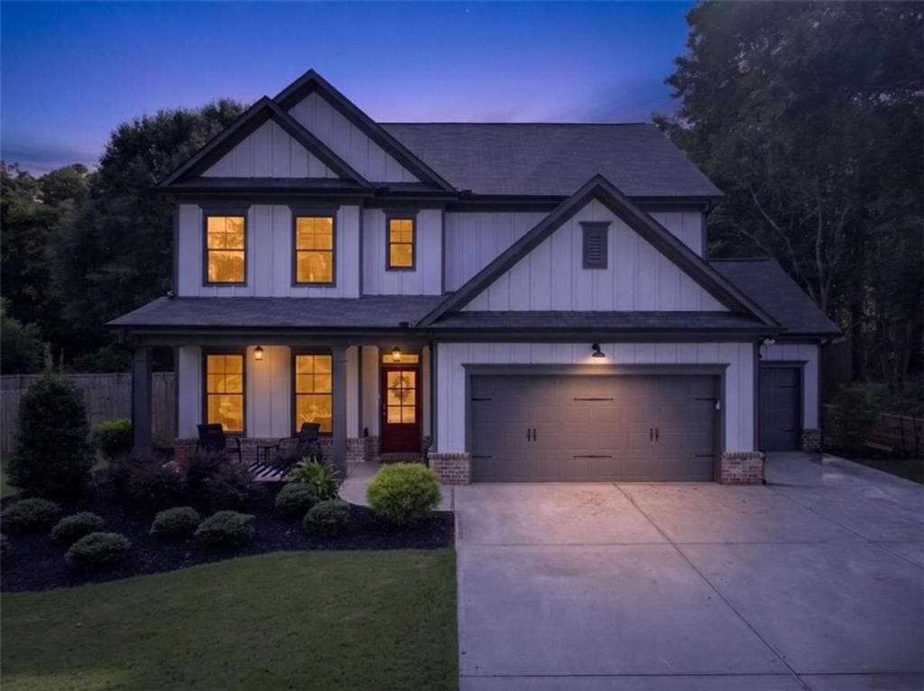 4 bedroom, 3 bathroom, 2,499 sq ft single family residence for sale at 249 Borders Street, Jefferson, GA 30549 — photo 2