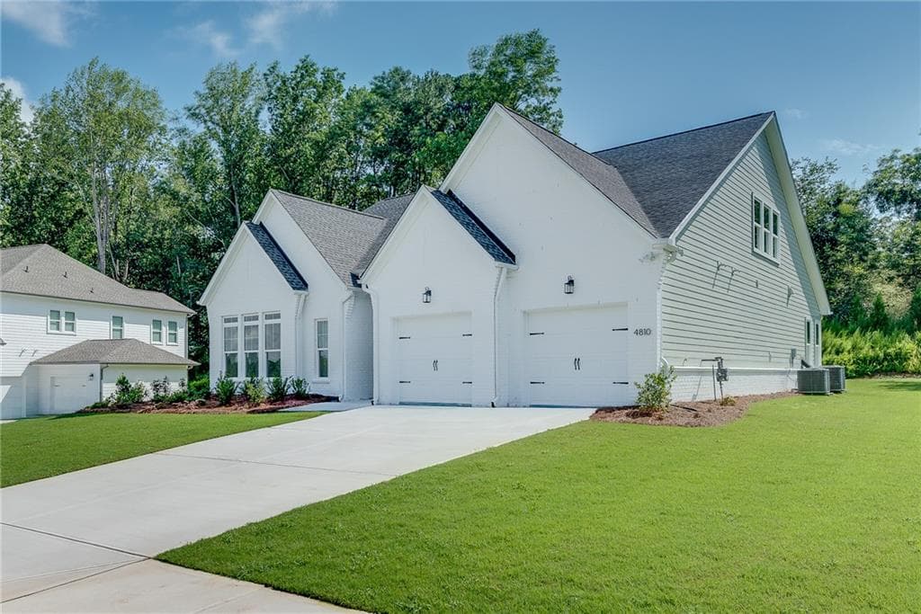 3 bedroom, 4 bathroom, 2,882 sq ft single family residence for sale at 4810 Gadwall Way, Cumming, GA 30028 — photo 2