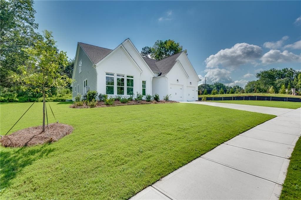 3 bedroom, 4 bathroom, 2,882 sq ft single family residence for sale at 4810 Gadwall Way, Cumming, GA 30028 — photo 4