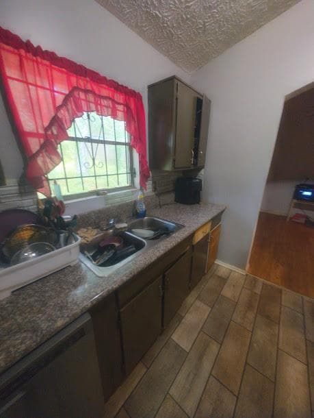 3 bedroom, 2 bathroom, 1,092 sq ft single family residence for sale at 7010 Winkfield Place, South Fulton, GA 30349 — photo 2