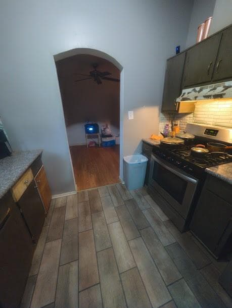 3 bedroom, 2 bathroom, 1,092 sq ft single family residence for sale at 7010 Winkfield Place, South Fulton, GA 30349 — photo 3