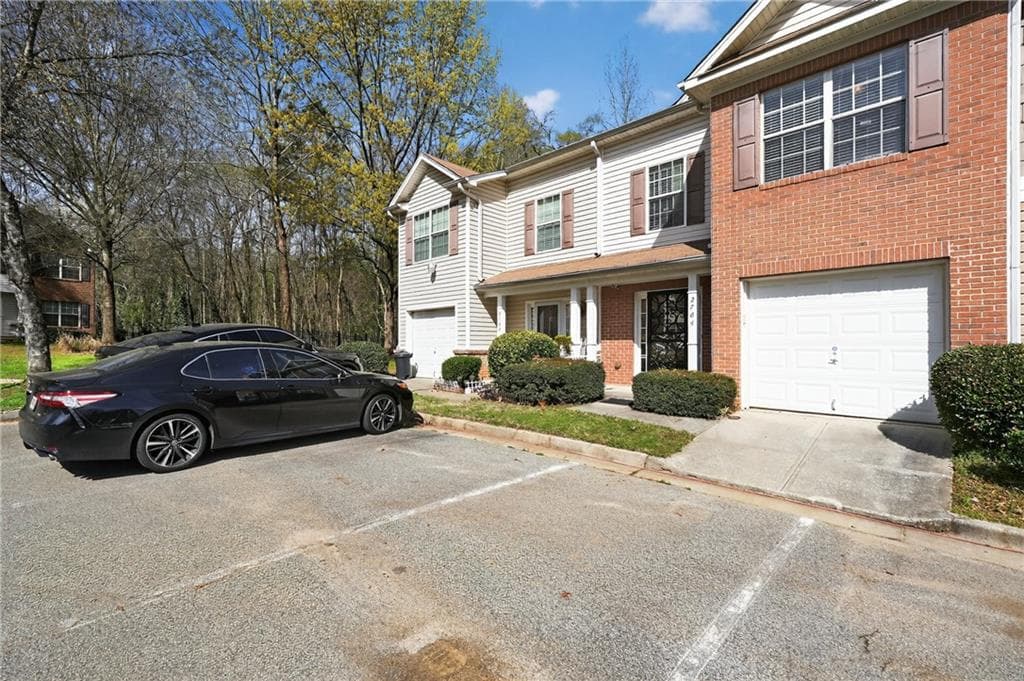 2 bedroom, 3 bathroom, 1,433 sq ft townhouse for rent at 2764 Vining Ridge Terrace, Decatur, GA 30034 for $1,700 a month — photo 3