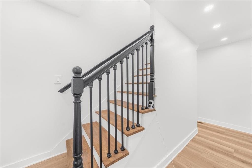 3 bedroom, 3 bathroom, 1,407 sq ft single family residence for sale at 1040 Donnelly Avenue, Atlanta, GA 30310 — photo 10