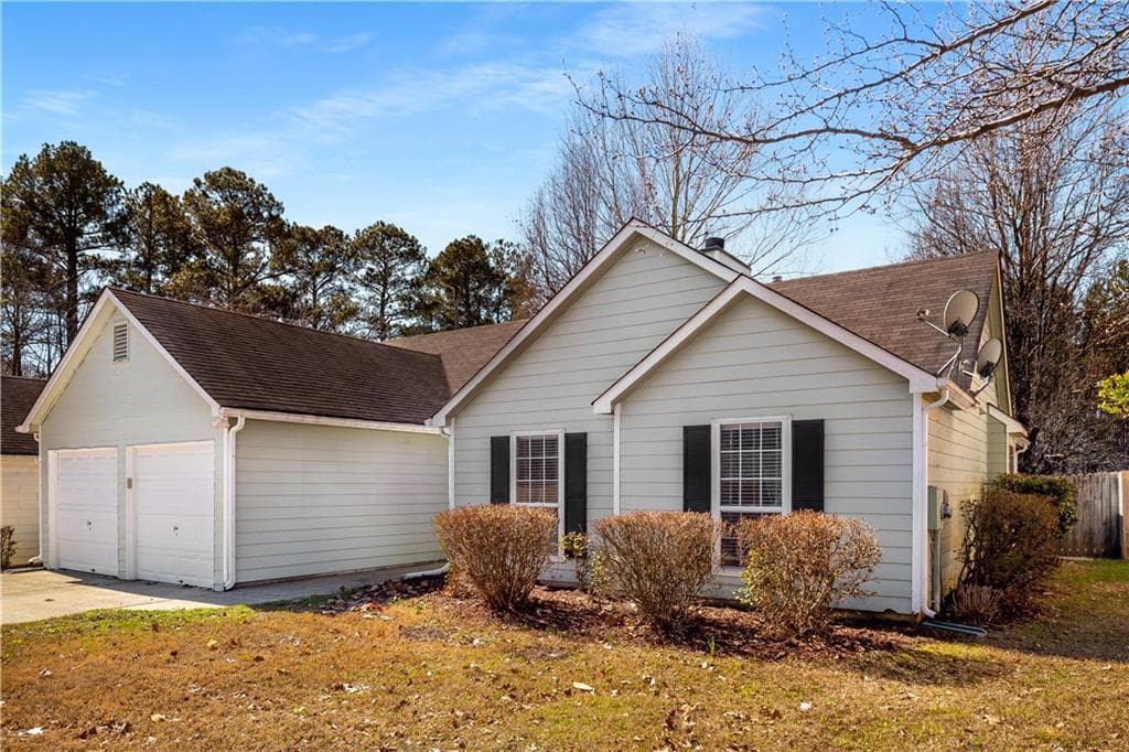 3 bedroom, 2 bathroom, 1,507 sq ft single family residence for rent at 4209 Zephyrhills Drive, Acworth, GA 30101 for $2,100 a month — photo 3