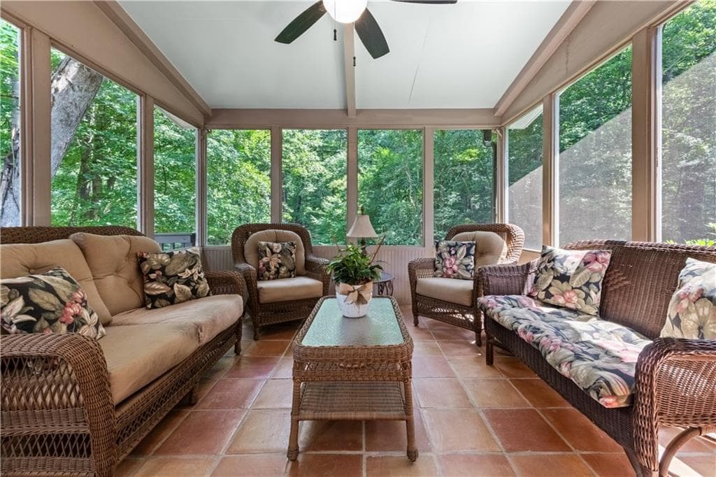 5 bedroom, 5 bathroom, 5,261 sq ft single family residence under contract at 4321 Loblolly Trail, Peachtree Corners, GA 30092 — photo 4