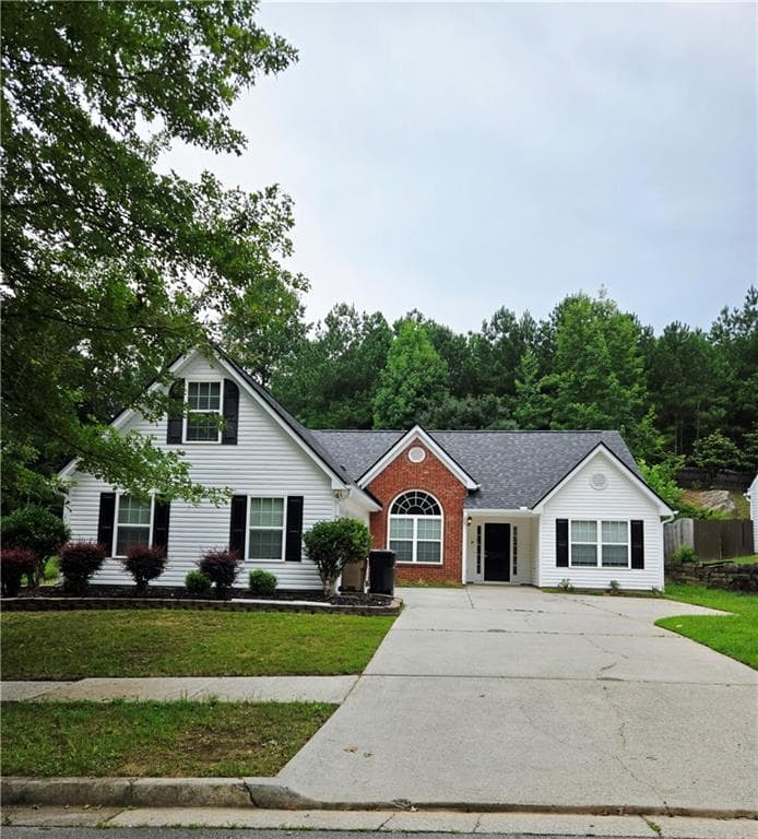 3 bedroom, 2 bathroom, 1,813 sq ft single family residence for sale at 2145 Mina Lane Drive, Buford, GA 30518