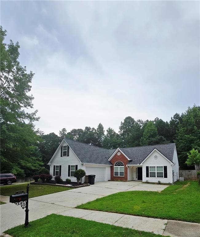 3 bedroom, 2 bathroom, 1,813 sq ft single family residence for sale at 2145 Mina Lane Drive, Buford, GA 30518 — photo 2