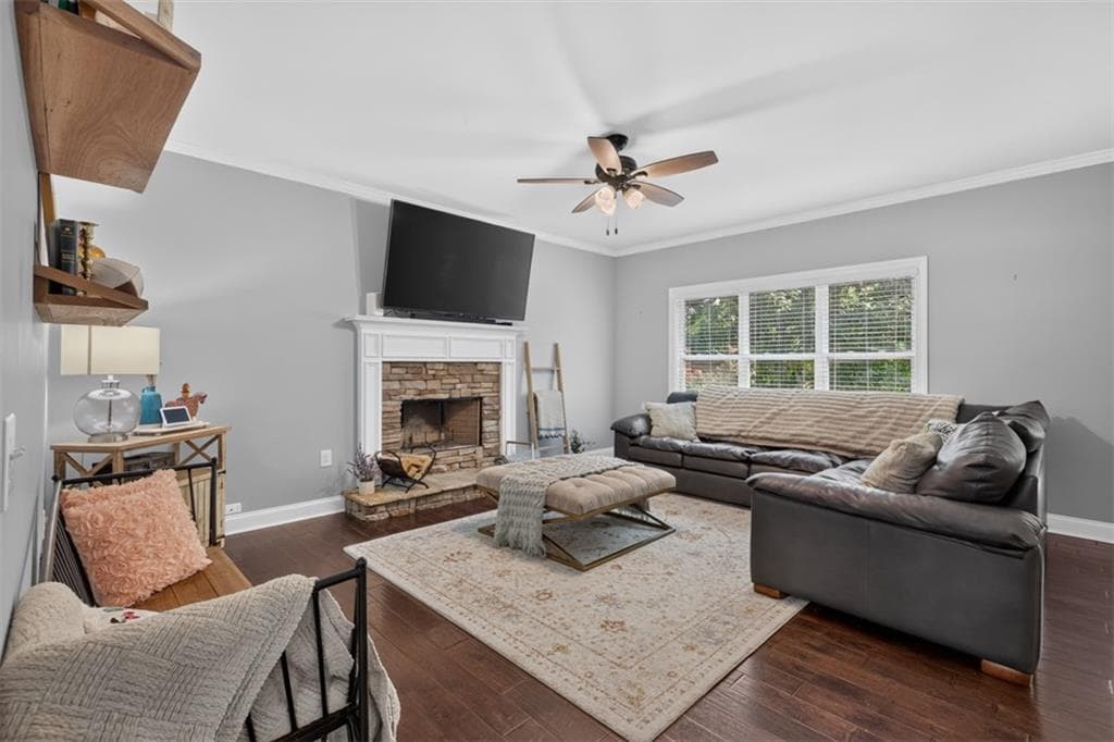 5 bedroom, 5 bathroom, 3,826 sq ft single family residence for sale at 5370 Shadow Walk Way, Gainesville, GA 30507 — photo 10