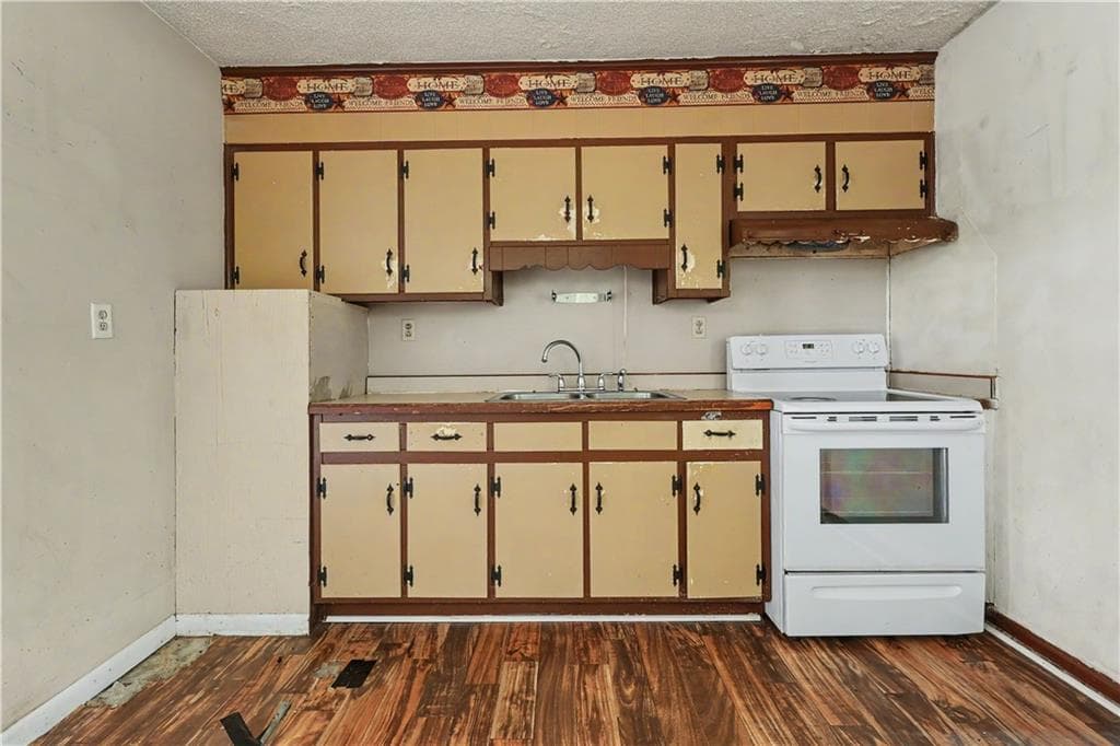 duplex under contract at 9223 Westview Drive, Covington, GA 30014 — photo 9