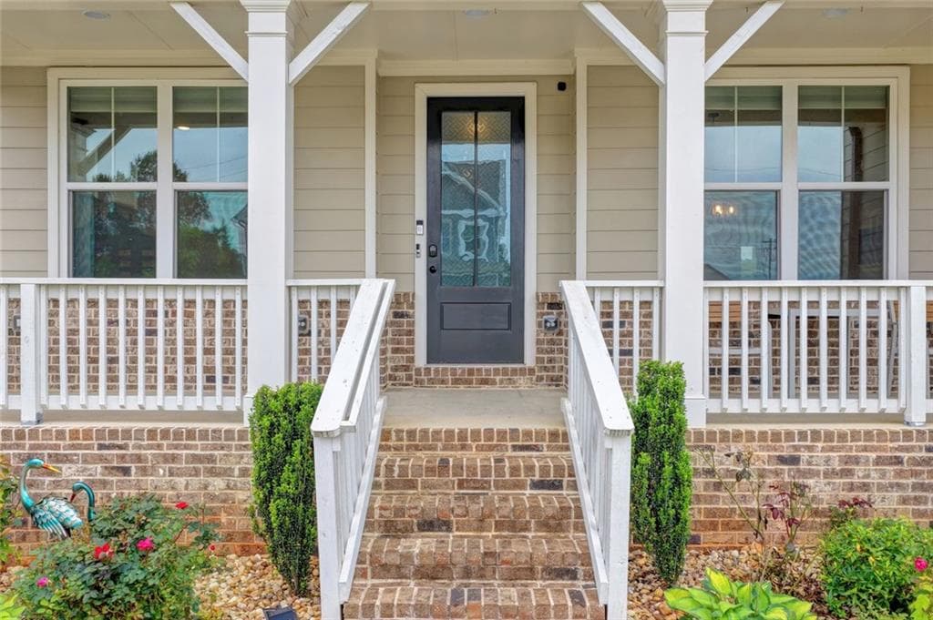 5 bedroom, 5 bathroom, 3,290 sq ft single family residence for rent at 4665 Shipley Avenue, Cumming, GA 30028 for $3,400 a month — photo 2
