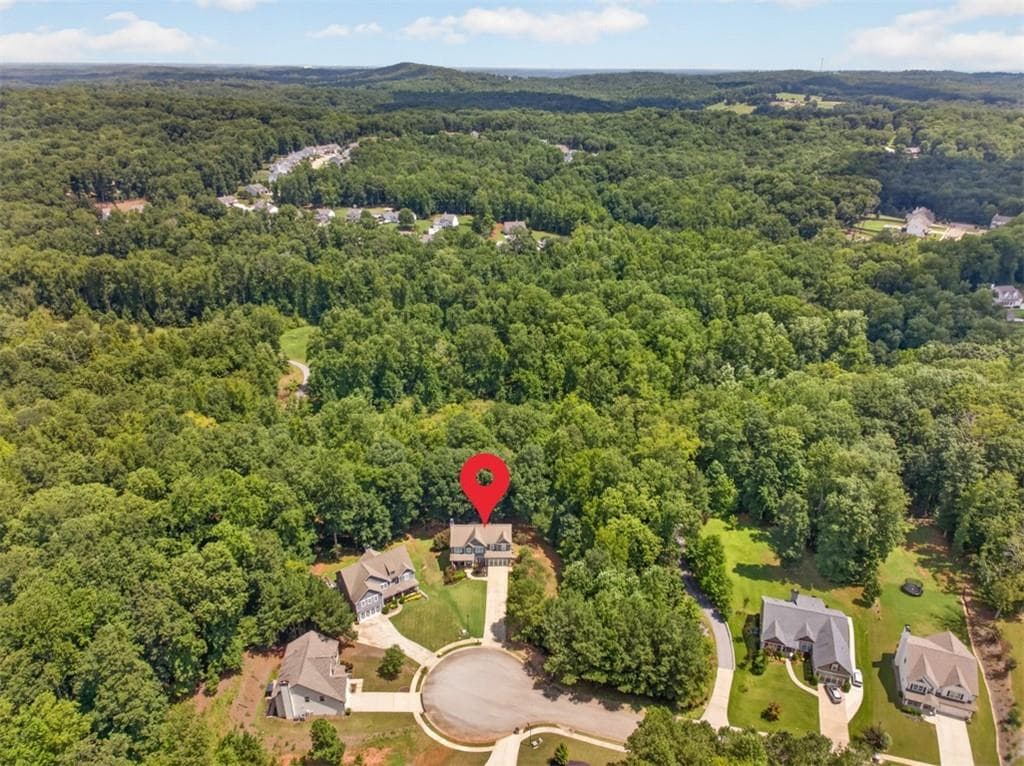 5 bedroom, 5 bathroom, 3,826 sq ft single family residence for sale at 5370 Shadow Walk Way, Gainesville, GA 30507 — photo 3