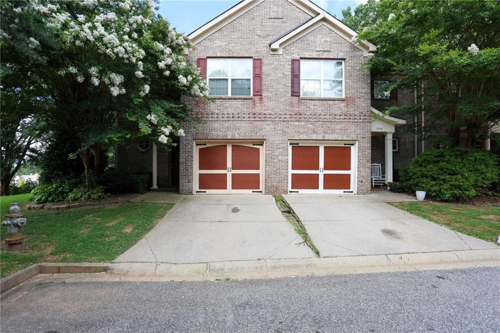 2 bedroom, 3 bathroom, 1,680 sq ft townhouse for rent at 7116 Blairs View Court 7, Austell, GA 30168 for $1,900 a month