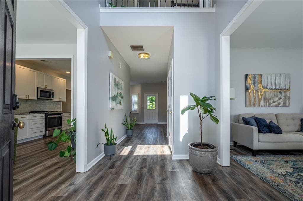 5 bedroom, 3 bathroom, 3,218 sq ft single family residence for sale at 2230 Worthington Drive, Powder Springs, GA 30127 — photo 2
