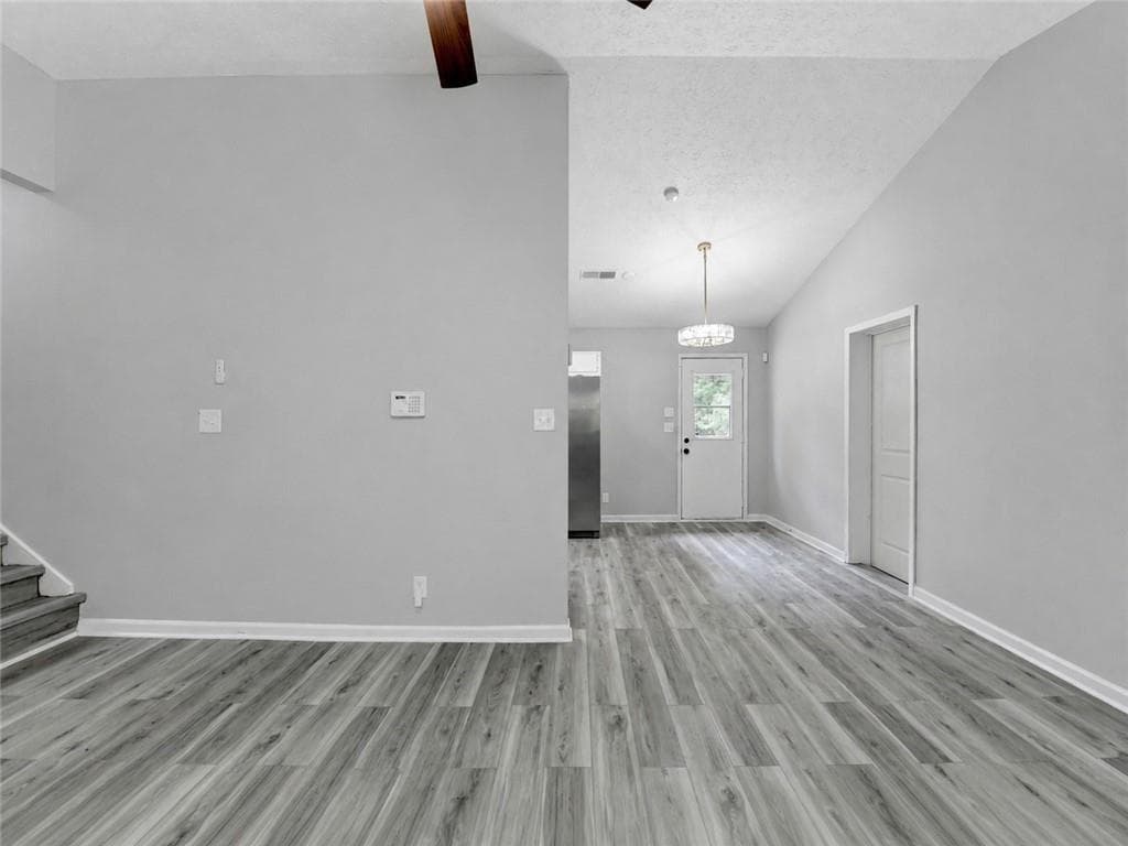 4 bedroom, 2 bathroom, 2,112 sq ft single family residence for sale at 1018 Wayne Drive, Snellville, GA 30078 — photo 5
