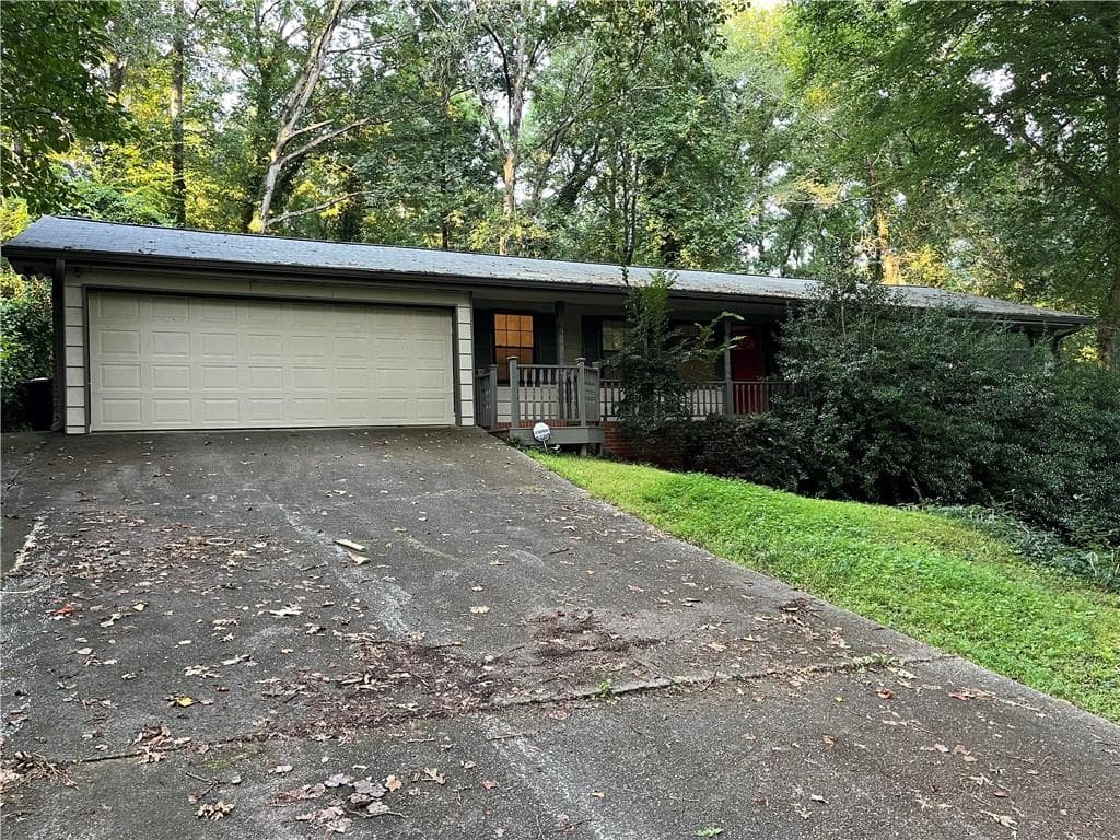 3 bedroom, 2 bathroom, 2,926 sq ft single family residence under contract at 1088 Wheatley Drive, Lilburn, GA 30047