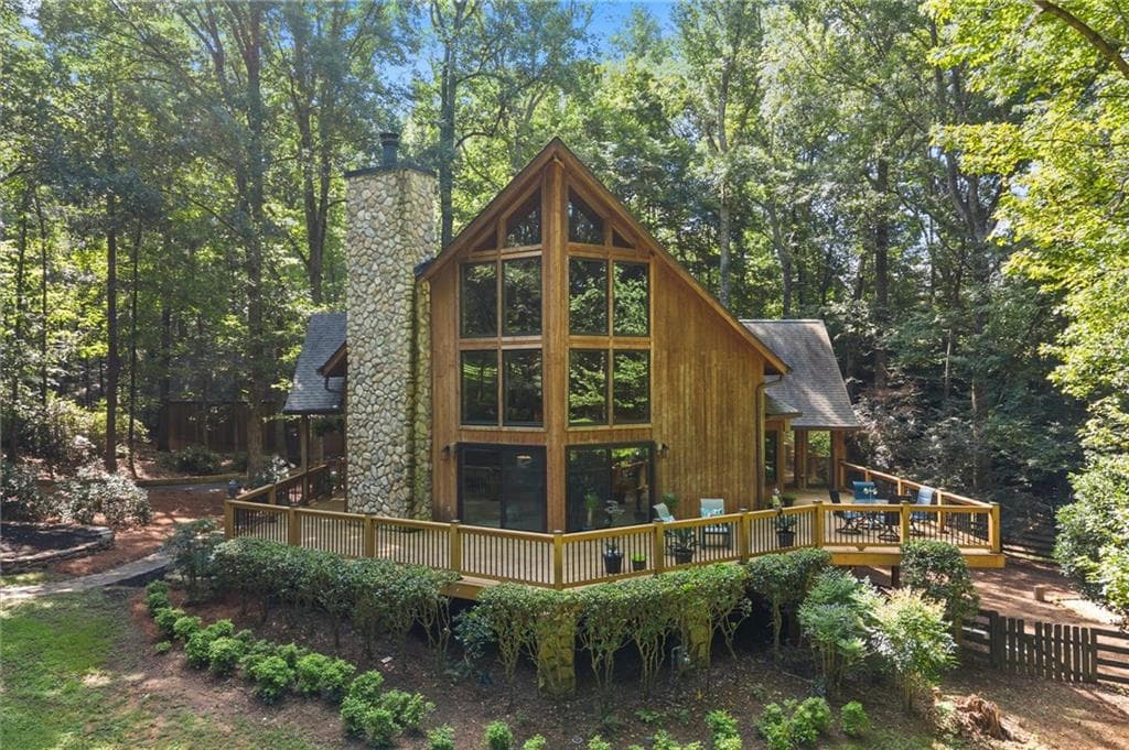 4 bedroom, 4 bathroom, 4,387 sq ft single family residence for sale at 6660 Victory Drive, Acworth, GA 30102