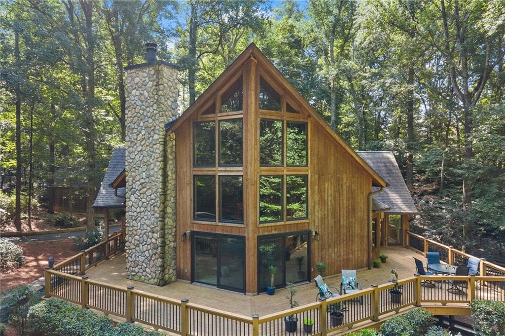 4 bedroom, 4 bathroom, 4,387 sq ft single family residence for sale at 6660 Victory Drive, Acworth, GA 30102 — photo 3