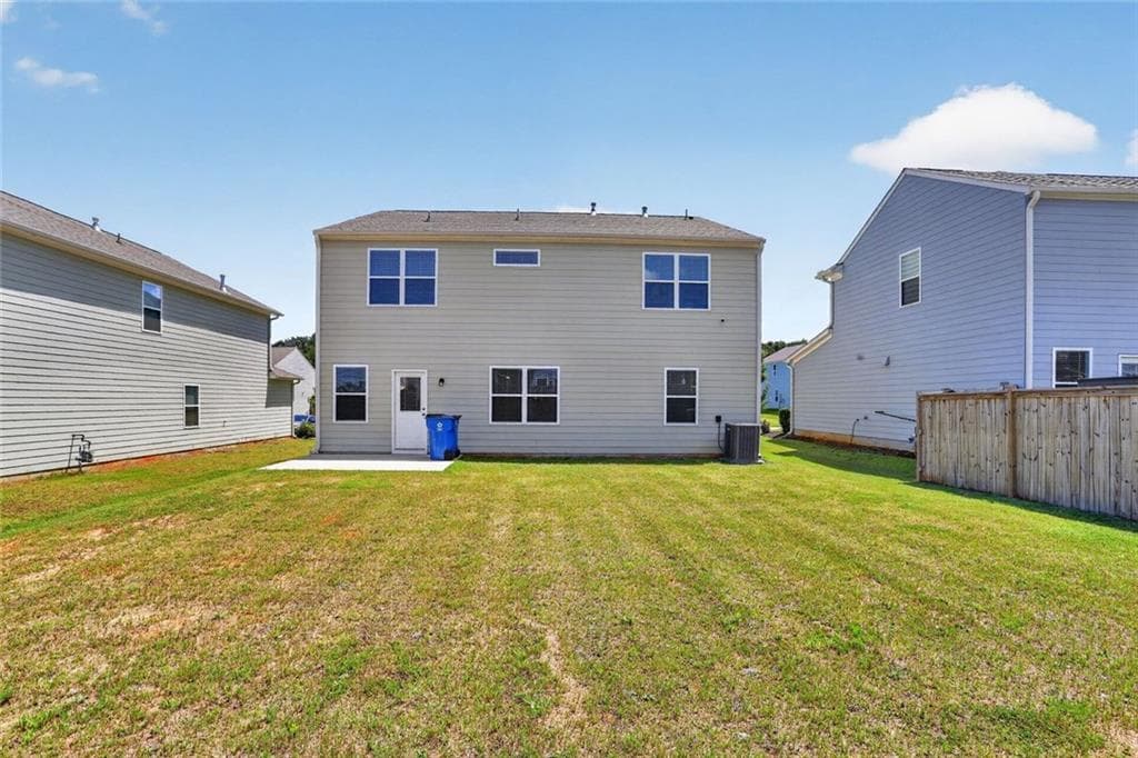 4 bedroom, 3 bathroom, 3,314 sq ft single family residence for sale at 616 Blue Ash Court, Mcdonough, GA 30253 — photo 4