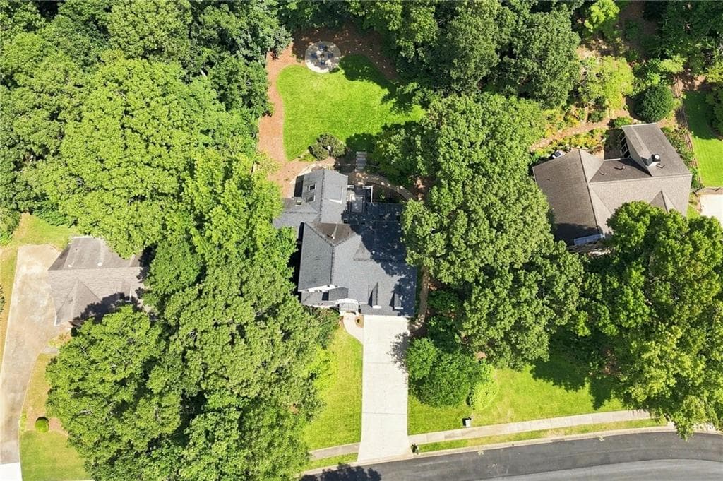 4 bedroom, 4 bathroom, 4,197 sq ft single family residence under contract at 2791 Saddlebrook Way, Marietta, GA 30064 — photo 2