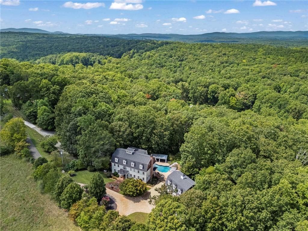 8 bedroom, 7 bathroom, 9,036 sq ft single family residence for sale at 285 Old Hornage Road, Ball Ground, GA 30107 — photo 8