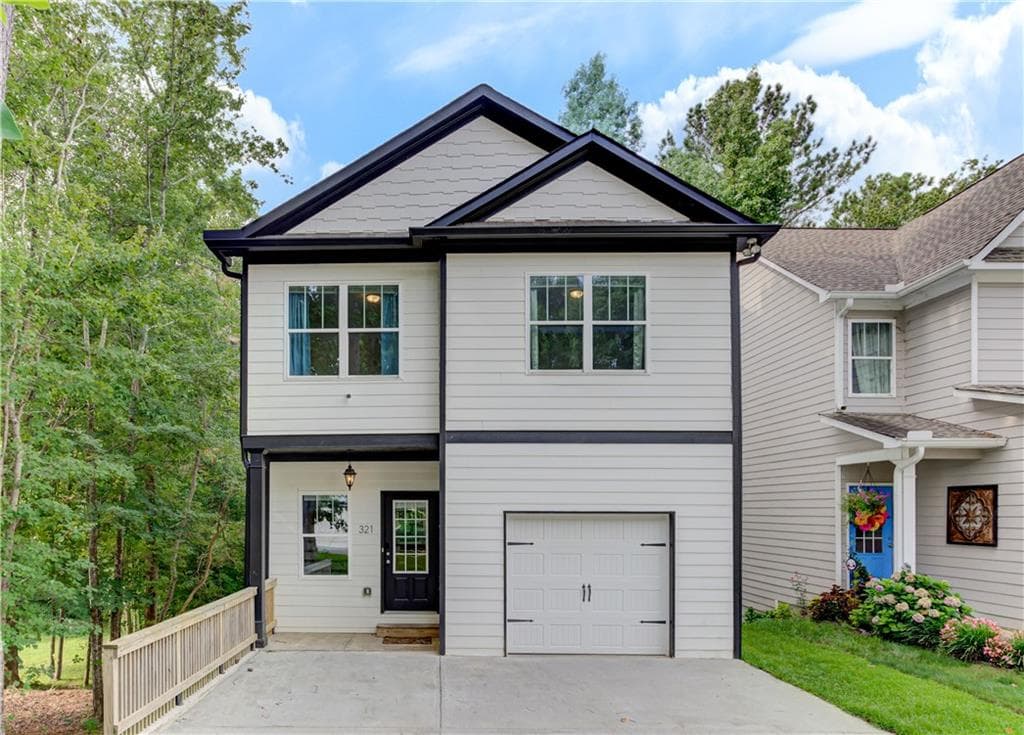 3 bedroom, 3 bathroom, 2,140 sq ft single family residence for sale at 321 Hood Park Drive, Jasper, GA 30143 — photo 1 of 43