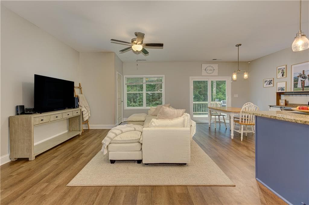3 bedroom, 3 bathroom, 2,140 sq ft single family residence for sale at 321 Hood Park Drive, Jasper, GA 30143 — photo 8