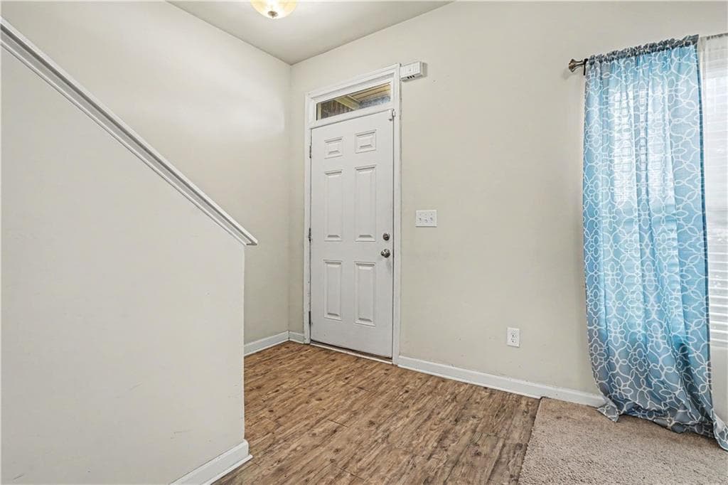 5 bedroom, 3 bathroom, 2,485 sq ft single family residence for sale at 325 Horizon Trace, Loganville, GA 30052 — photo 8