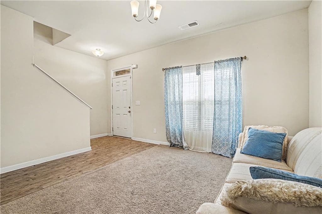 5 bedroom, 3 bathroom, 2,485 sq ft single family residence for sale at 325 Horizon Trace, Loganville, GA 30052 — photo 9